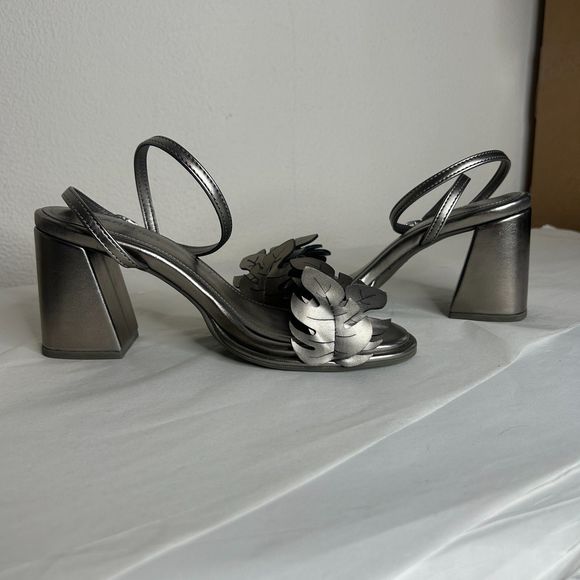 FARM Rio Metallic Silver Heels - Picture 8 of 12